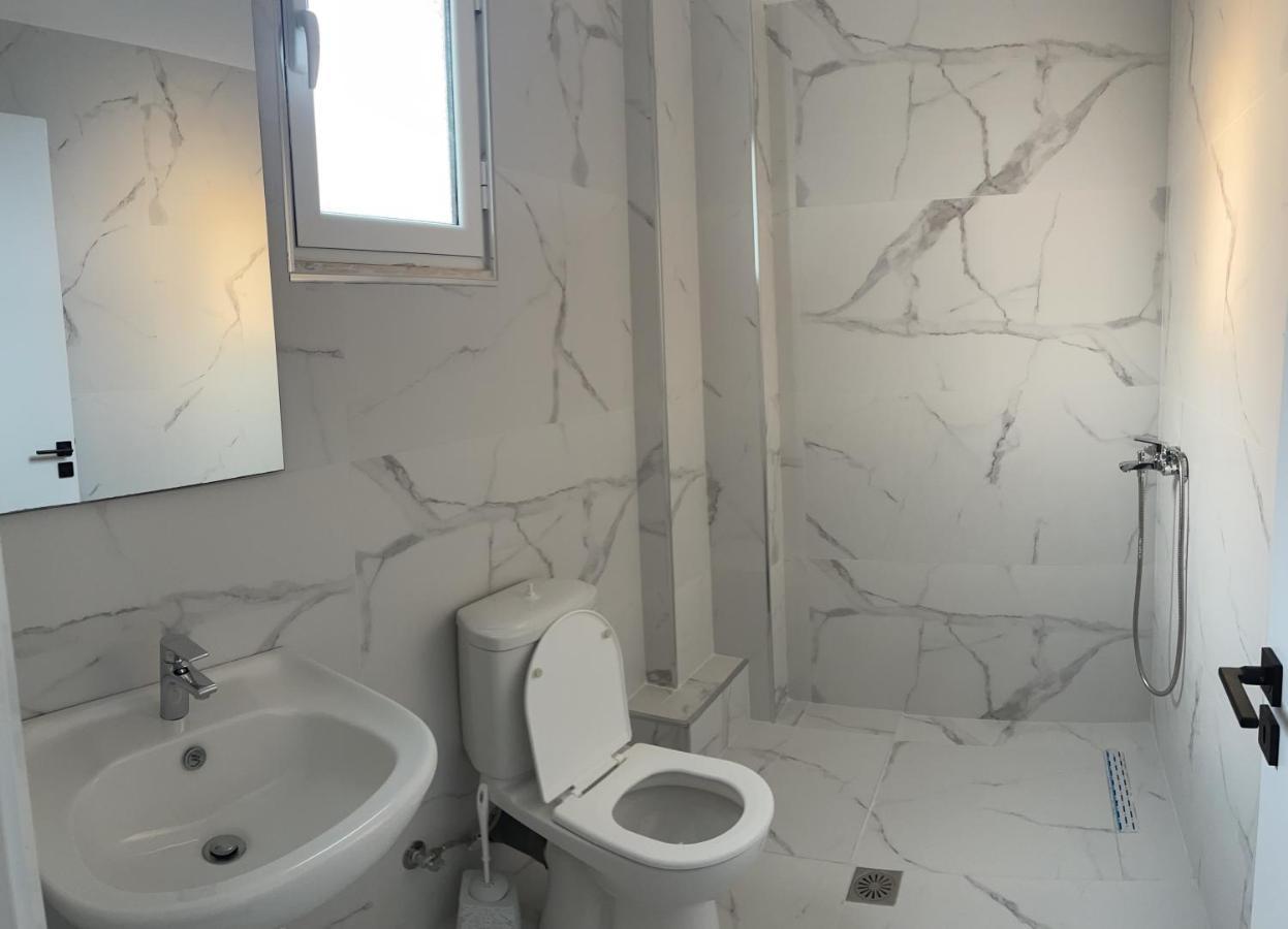 Sea La Vie Apartments Sarande Luaran gambar